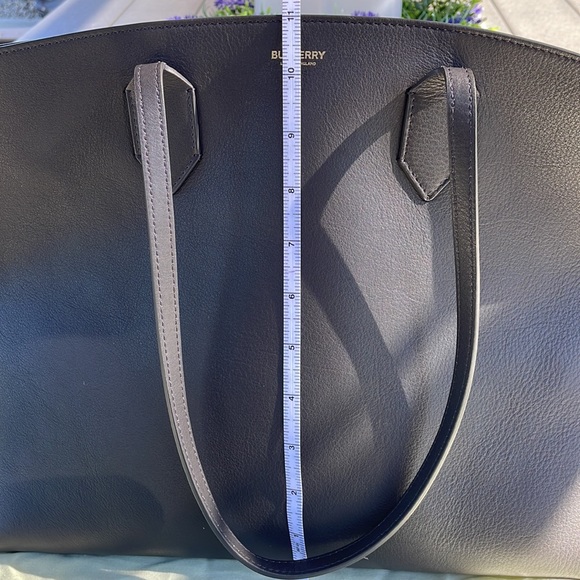 BURBERRY CAPSULE ANTHRACITE TOTE - Picture 4 of 13